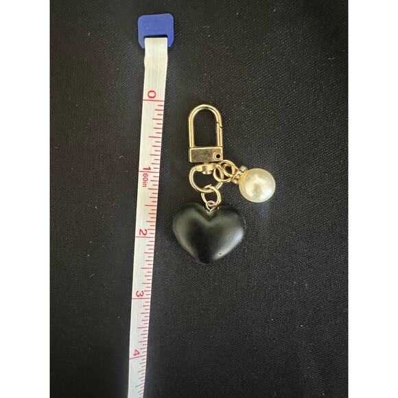 PURSE CHARM HEART PEARL WITH BLING CYSTALS GOLD HARDWARE HANDBAG BACKPACK BLACK - Picture 4 of 5